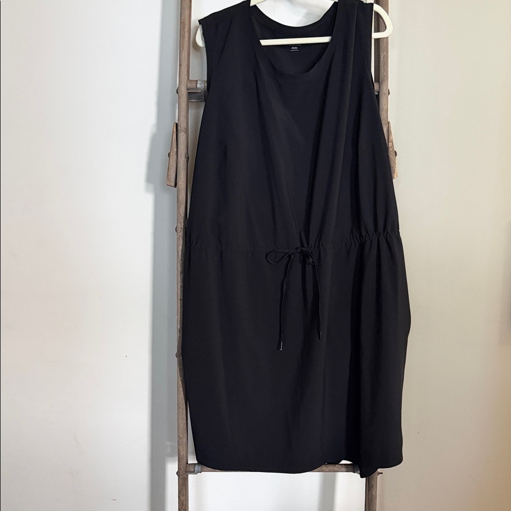 Livi Active Black Sleeveless Dress